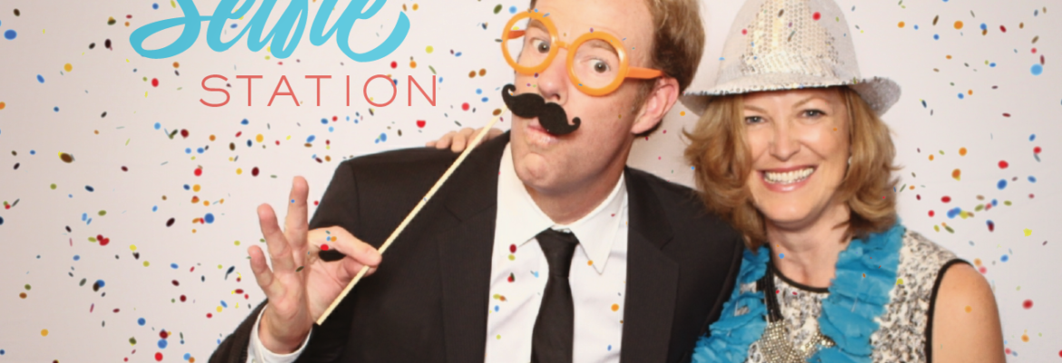 Selfie Station Photo Booth Rental