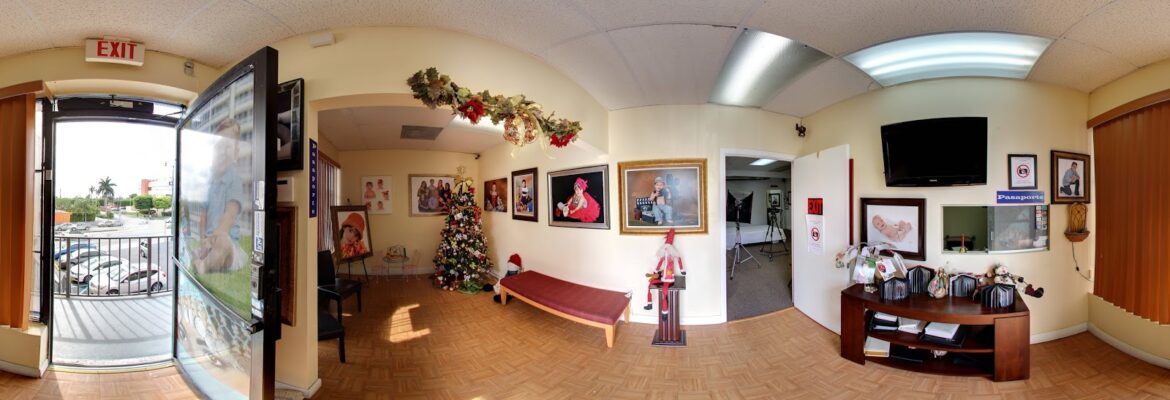 Claus Photo Studio