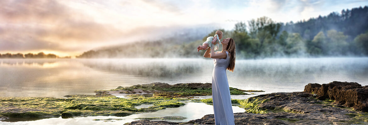 Anna Isaiko Newborn Photographer