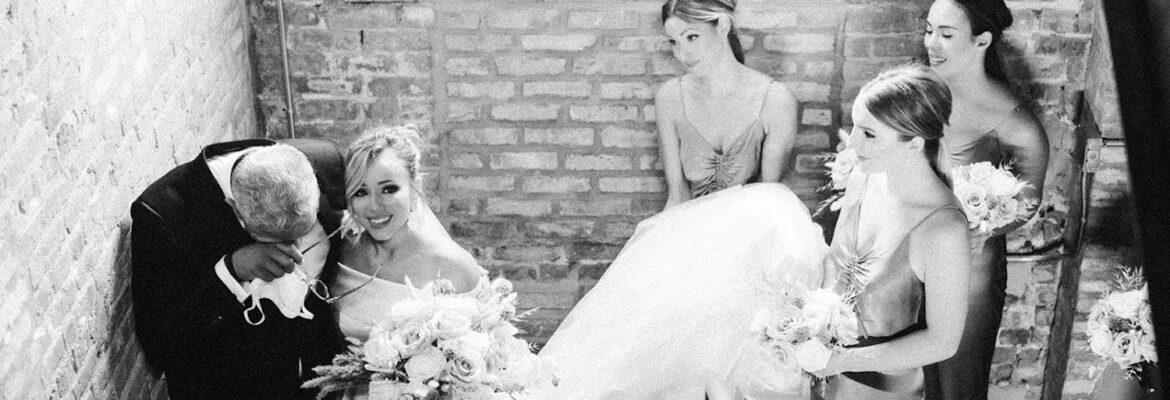 FOR JUST A MOMENT | WEDDINGS