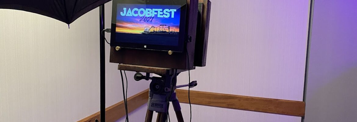 Petite Pix – A Photo Booth Company