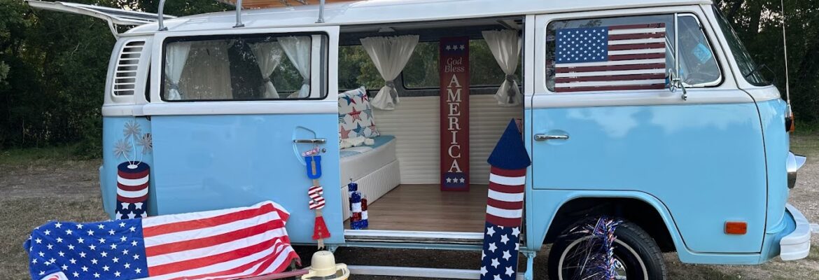 Feeling Groovy Photo Bus