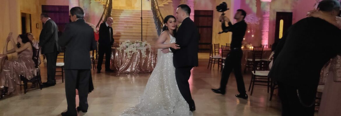 Elegante Entertainment