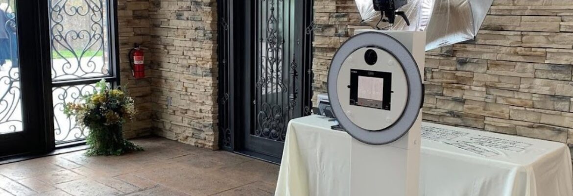 Clear Choice Photo Booth