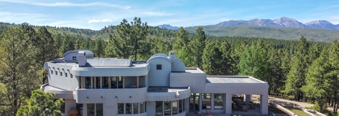 Straight Edge Photography