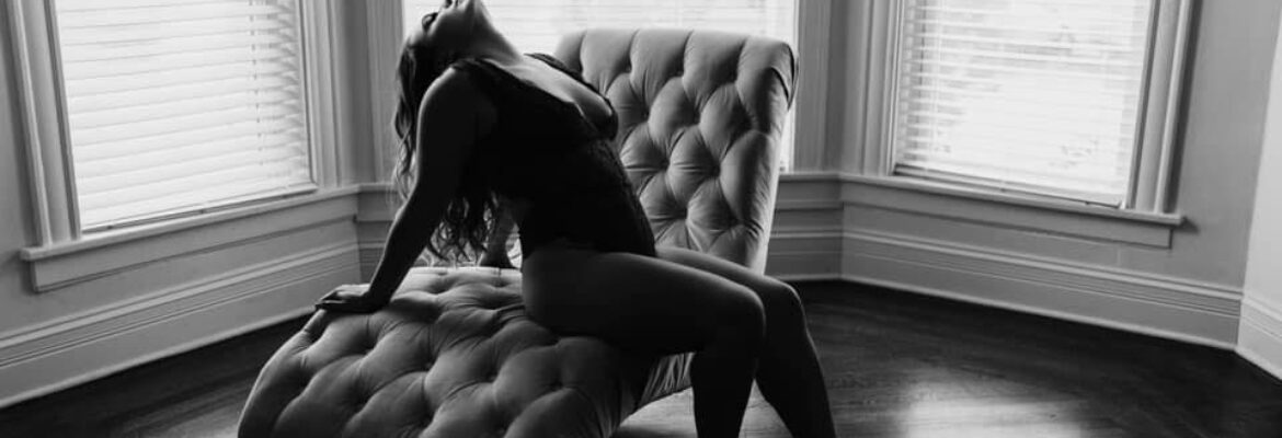 Sydney Mongaraz Boudoir