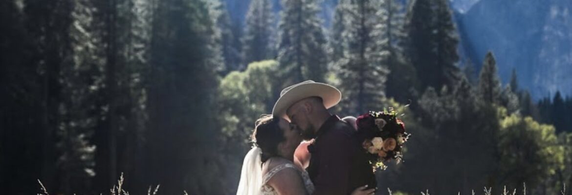 Rustically Romantic – Photography by Darby Johnson