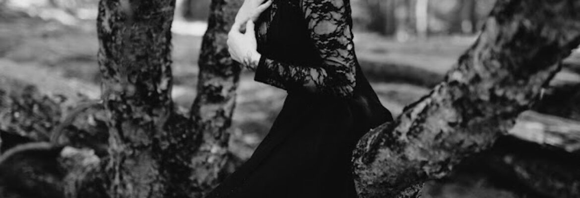 Black Honey Photography