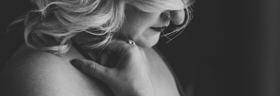 Onyx and Opal Creative Co Michigan Wedding and Boudoir Photographer