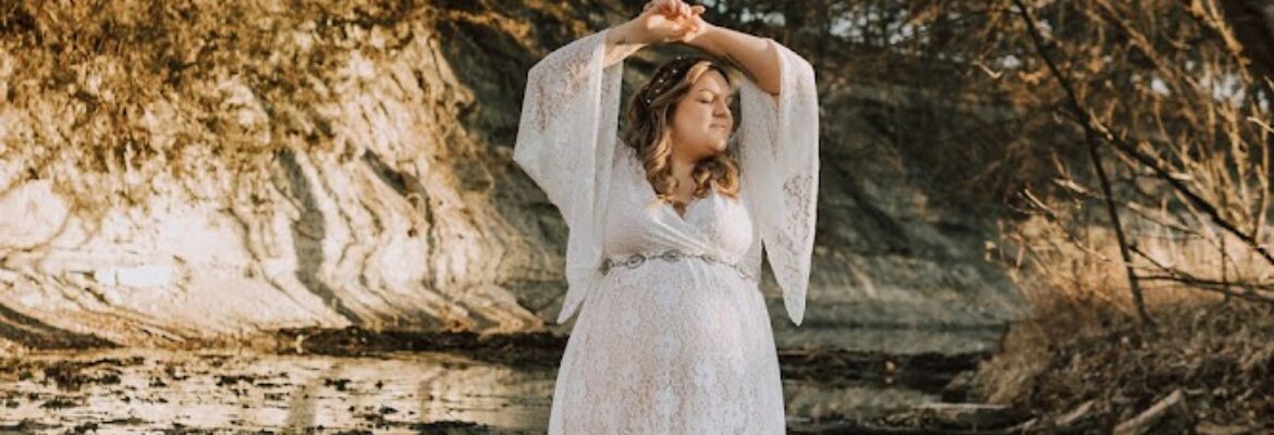 Kaitlyn Law Photography: Kansas City Maternity, Newborn, & Family Photographer