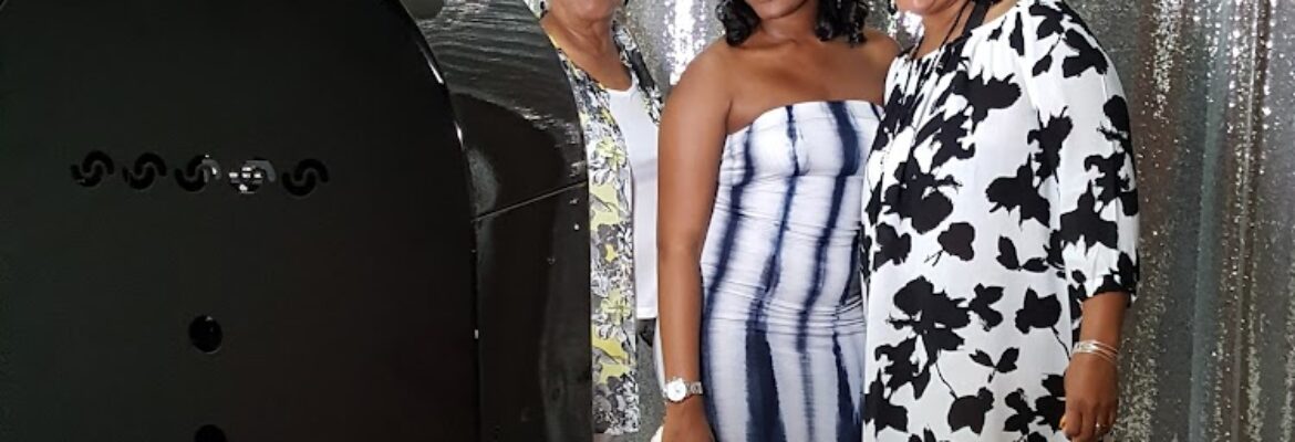 Perfect Pics Photo Booth