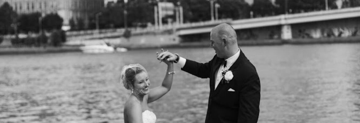 Caroline Moore Photography – Newborn and Wedding Photographer