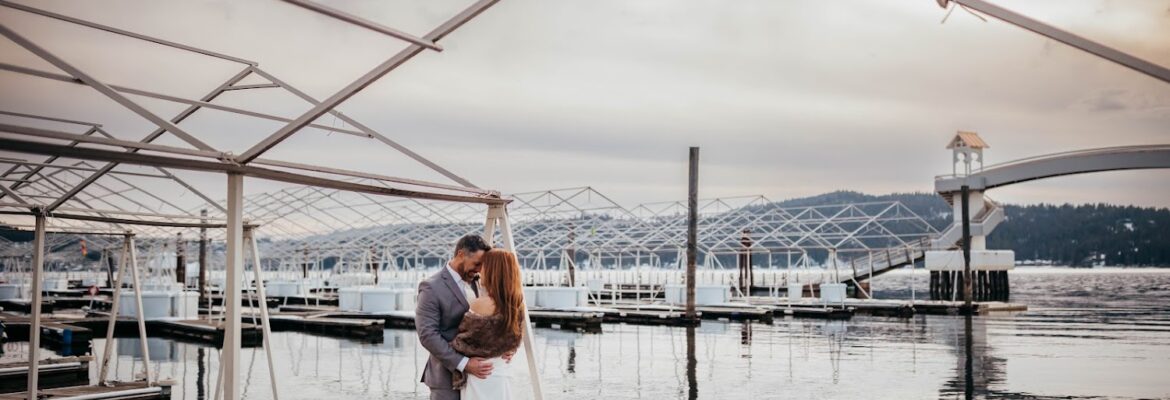 Earthbound Couples- Spokane WA wedding and elopement photographer