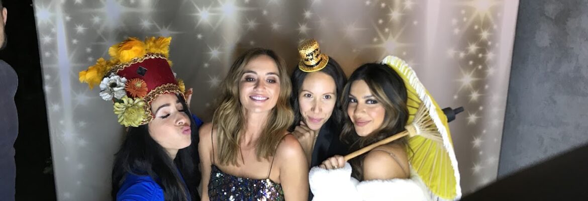 Reflect Me photo Booth