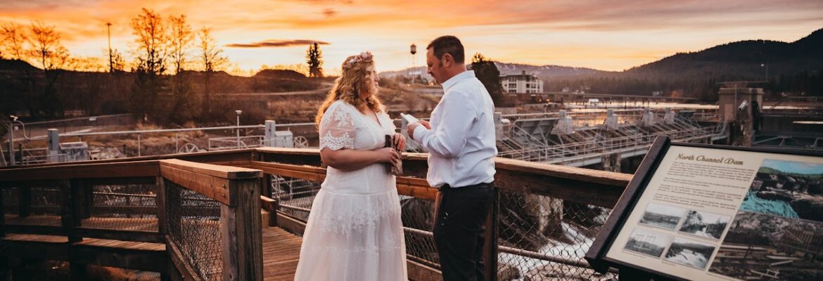 Earthbound Couples- CDA Idaho elopement and wedding photographer