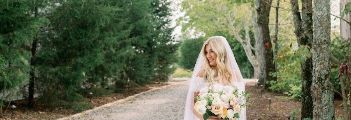 Honey + Bee Photography