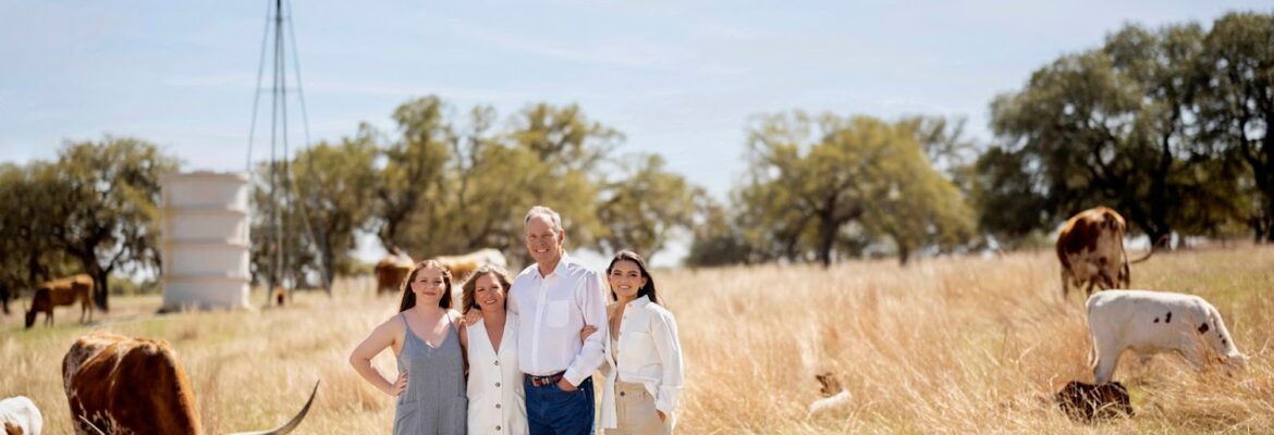 Heidi Knight Custom Portraits