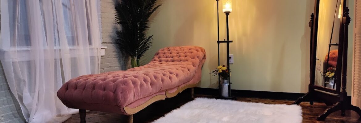 Forever Frayme Studio