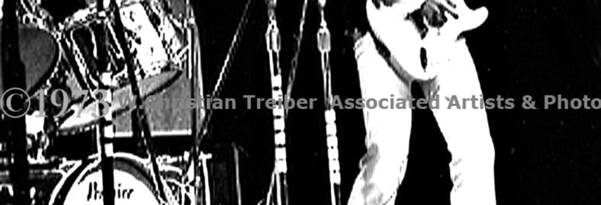 Associated Artists & Photographers