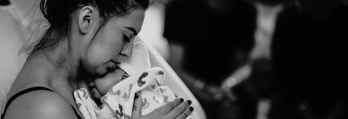 Portland Birth Photographer and Doula, Natalie Broders