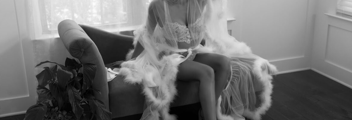 Wildflowers Boudoir, Chattanooga Boudoir Photographer