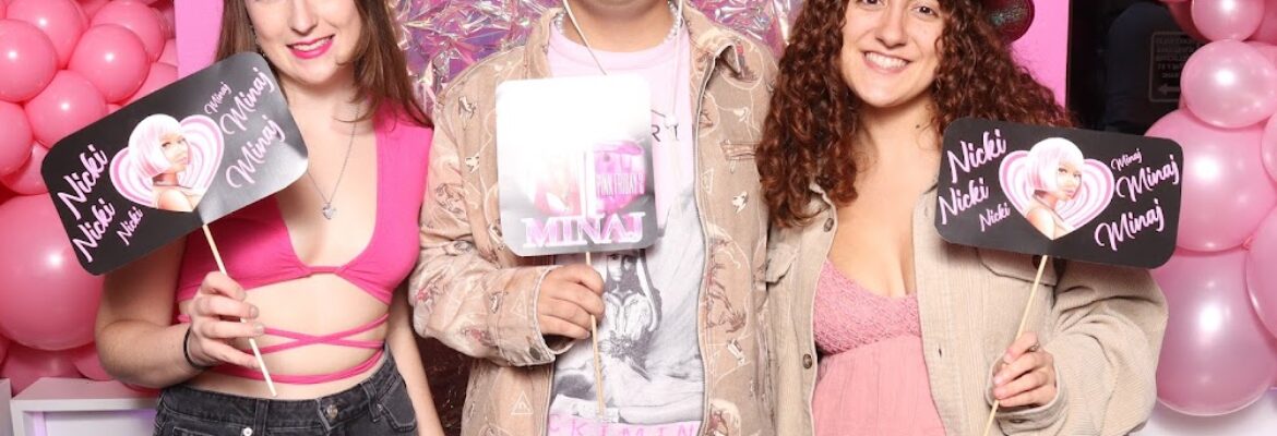 Stop, Pop & Smile Photobooth