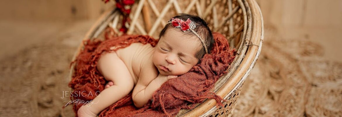 Jessica G. | Newborn Photography