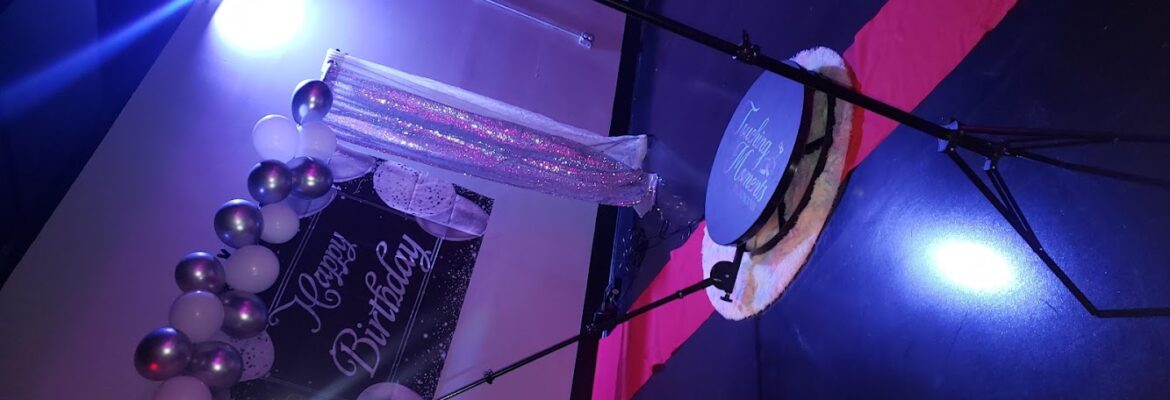 Touching Moments Photobooth LLC