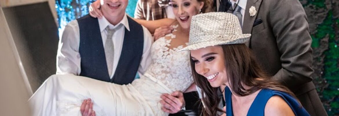 Party Life Photo Booth