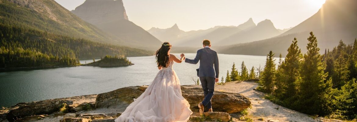 Carrie Ann Photography – Glacier National Park Elopement & Wedding Photographer