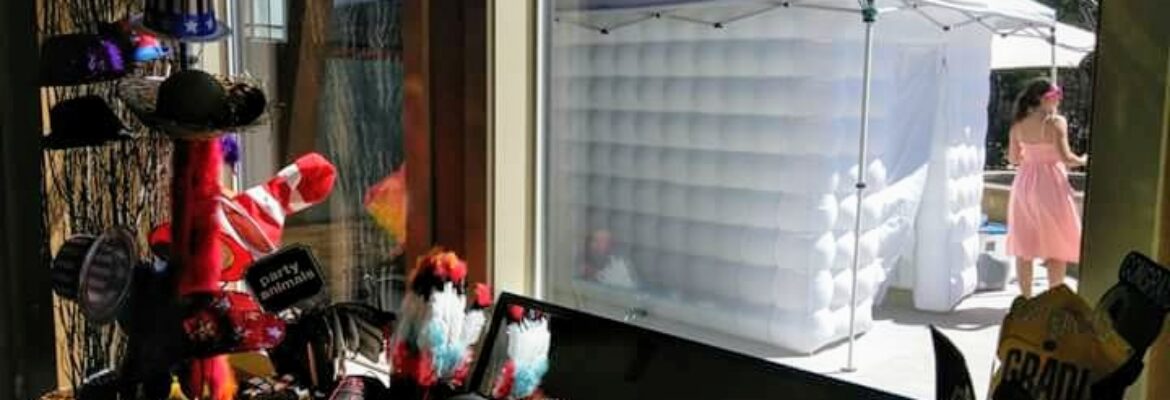 Memorable Moments R Us-Photo Booth & Photo Bus Services