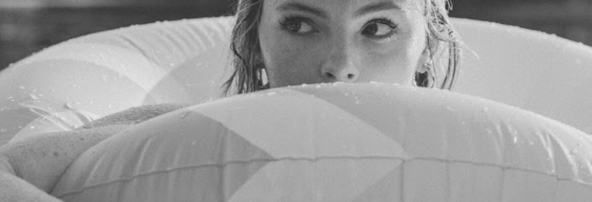 Lloyd Wilkinson – Commercial, Portrait & Underwater Photographer