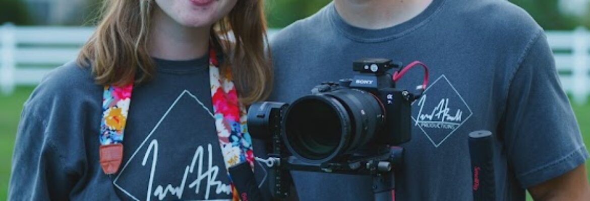 Steadfast Film + Photo