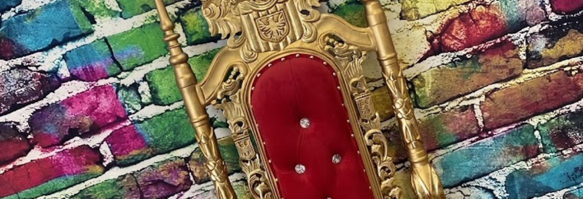 Me Myselfie and I Selfie Studio