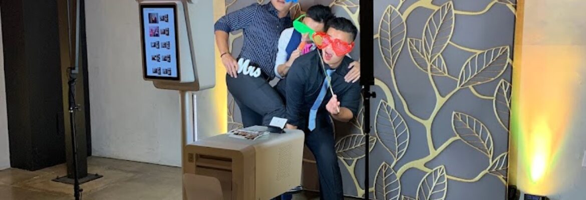 Shutter Riot Photo Booth