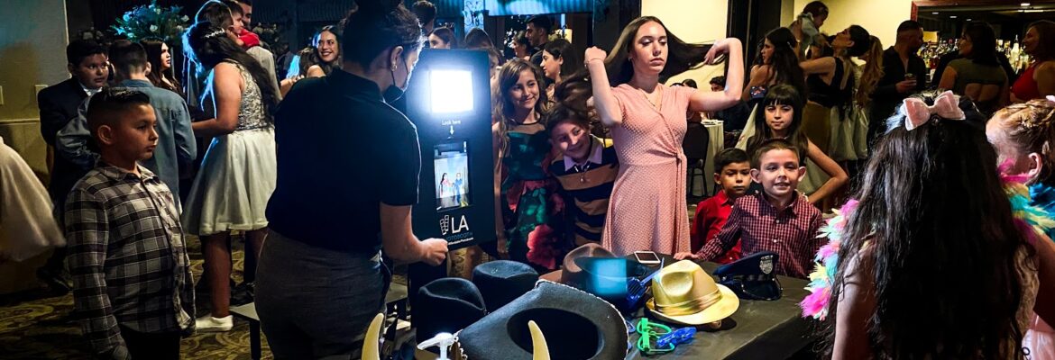 Luxury Affordable Photobooth