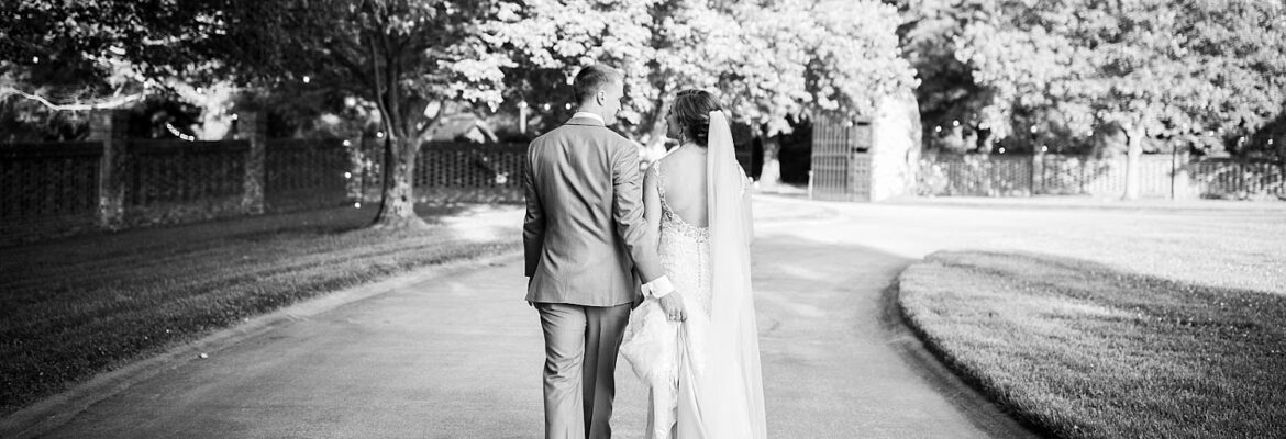 Lace + Honey Weddings