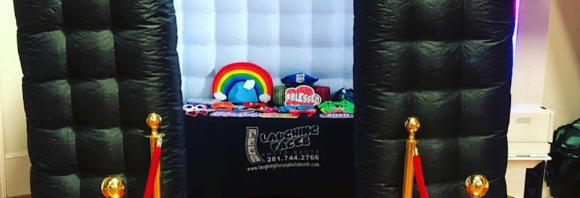 Laughing Faces Photo Booth