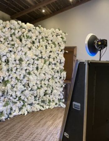 Stay Golden Photo Booth | San Diego